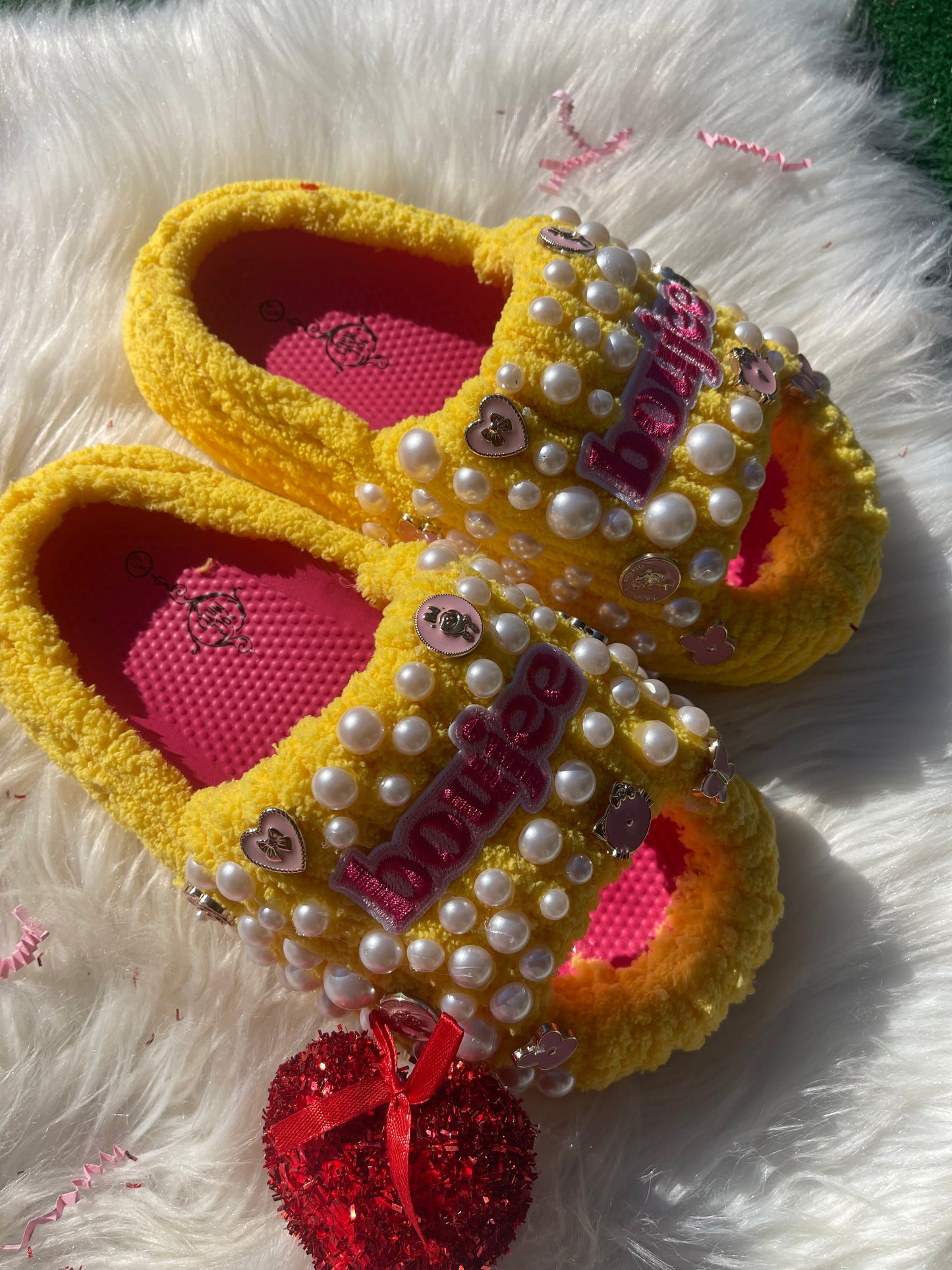 Boujee Starburst Pearl Slides